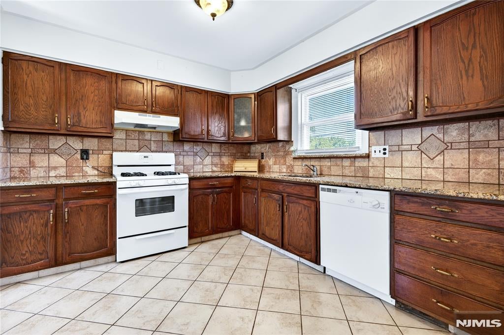 12 Stony Hill Road