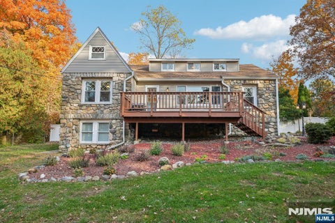 Photo of 26 Bearfort Terrace, Ringwood, NJ 07456 (MLS # 26041322)