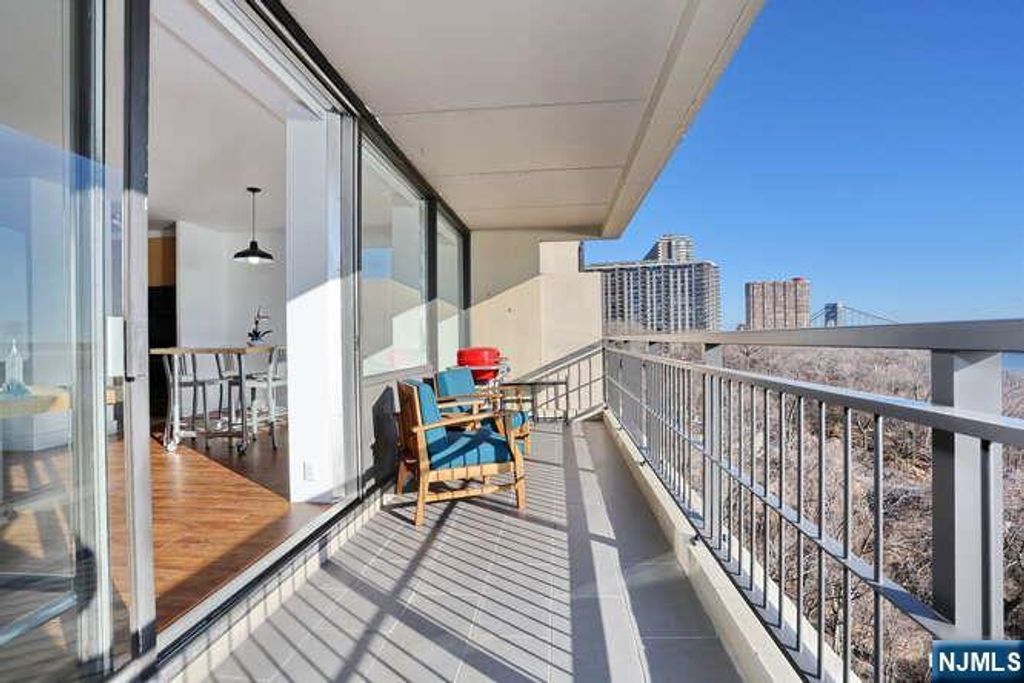 Photo of 4 Horizon Road #1027, Fort Lee, NJ 07024 (MLS # 26001983)