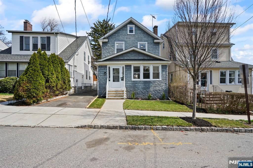 Photo of 9 Kirk Street, West Orange, NJ 07052 (MLS # 26011736)