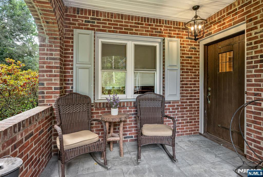 206 Long Hill Road