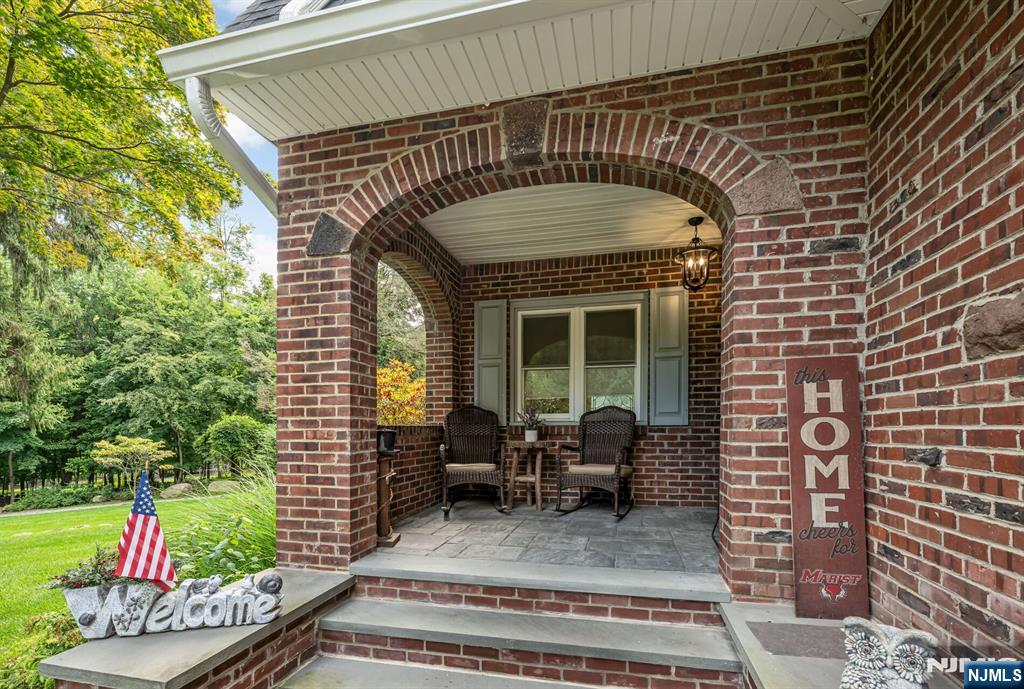 206 Long Hill Road