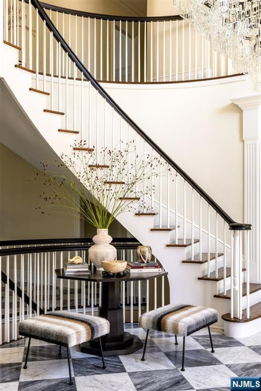 Photo of 211 Vaccaro Drive, Cresskill, NJ 07626 (MLS # 26000933)