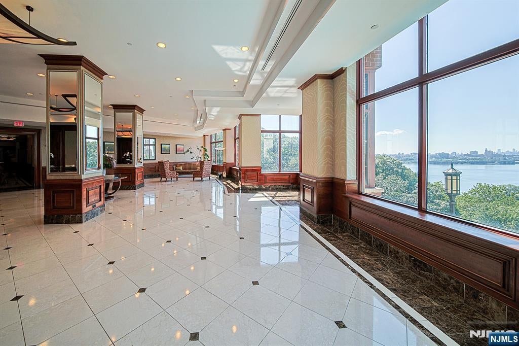 100 Old Palisade Road 2314