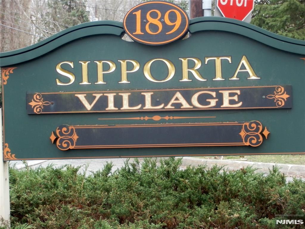 Photo of 189 Forest Avenue #307, Paramus, NJ 07652 (MLS # 26013912)