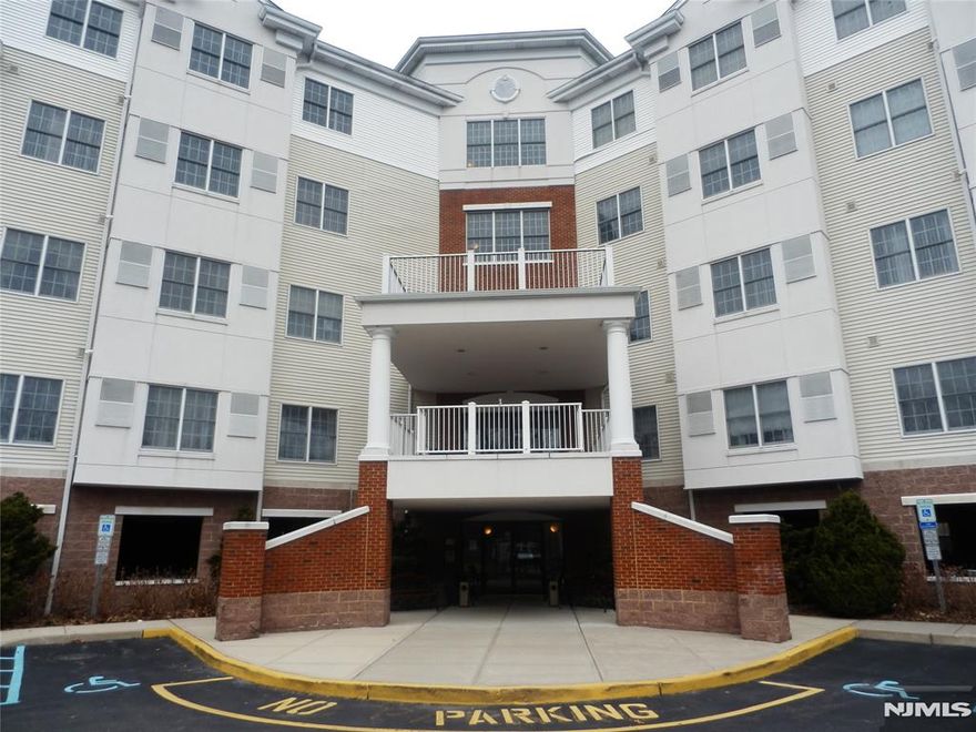 LOCATION LOCATION LOCATION , 3RD FLOOR UNIT WITH VIEWS OF WOODS AND STREAM, DIRECTLY ACROSS FROM VAN SUAN PARK, GREAT CONDITION YET OFFERED AT THE LOWEST PRICE OF ANY 1 BEDROOM UNIT IN THE COMPLEX, 2 ELEVATORS, WELL MAINTAINED LIGHT & VERY SPACIOUS 1 BEDROOM 1 BATH UNIT, WITH HUGE LIVING ROOM PLUS A DEN GREAT FOR OVERNIGHT GUESTS, OFFICE OR CRAFT ROOM . WASHER DRYER IN UNIT; CENTRAL AIR, SECURE CARD ACCESS, COVERED PARKING, SECURED STORAGE UNIT ON SAME FLOOR, TAXES/PARKING/BASIC CABLE/HANDYMAN SERVICE/AND ALL UTILITIES INCLUDED IN MAINTENANCE FEE EXCEPT ELEC AND PHONE. . $300 APPL FEE $575 PROC.. NEWER APPLIANCES AND WATER HEATER. . WEEKDAY SHUTTLE TO MALL AND GROCERY STORES, ETC. SIPPORTA VILLAGE DOES NOT ALLOW MORTGAGES, CASH BUYERS ..AGE RESTRICTION 65+ NOTHING TO DO BUT UNPACK YOUR BAGS.