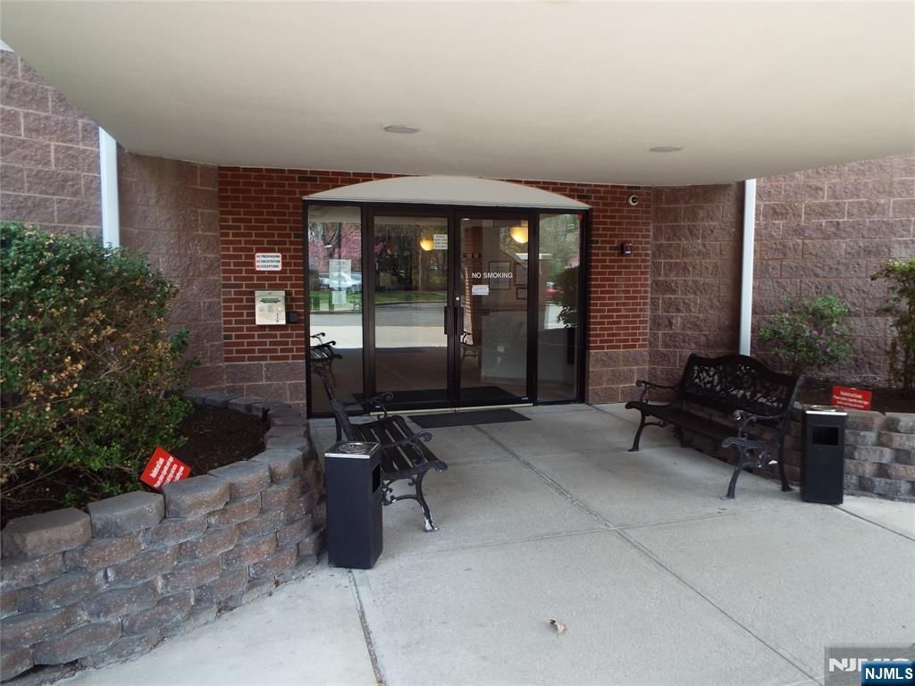 Photo of 189 Forest Avenue #307, Paramus, NJ 07652 (MLS # 26013912)