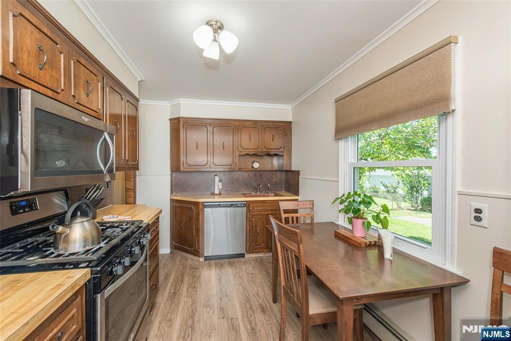 Homes for Sale in Northern NJ | ThisIsRiverEdge.com 9-10 Malcolm Terrace