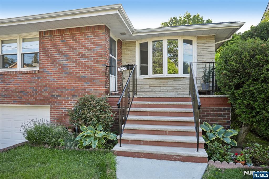 1018 Inwood Terrace