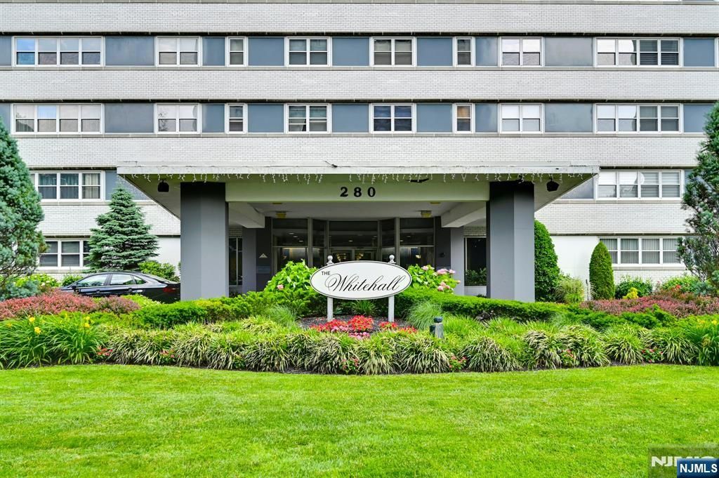 Photo of 280 Prospect Avenue #3N, Hackensack, NJ 07601 (MLS # 25032791)