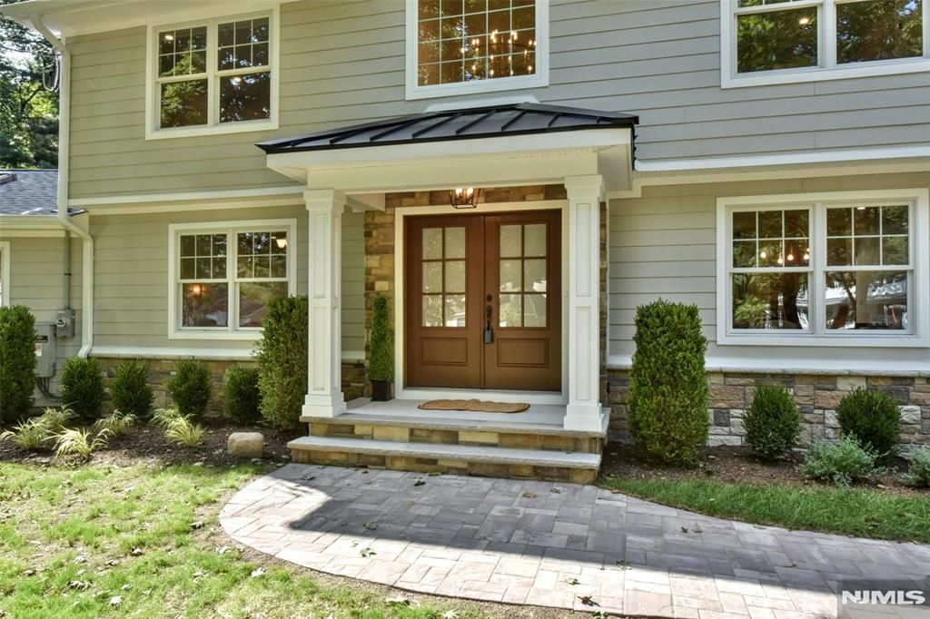 Photo of 20 Van Schaik Lane, Wyckoff, NJ 07481 (MLS # 25032434)