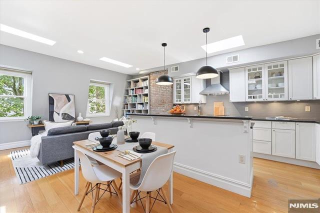 247 2nd Street 3