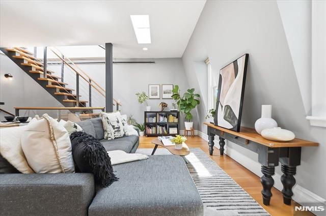247 2nd Street 3