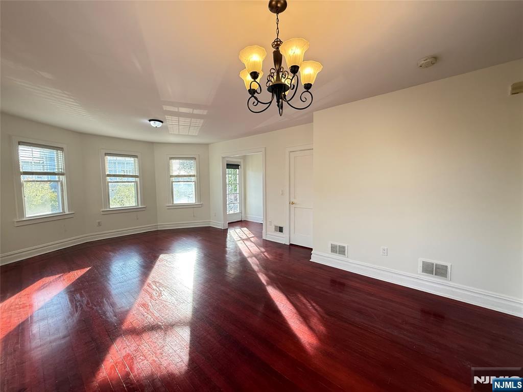 451 Hoboken Road