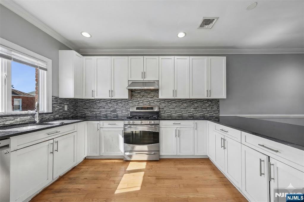 442 Washington Avenue C0442