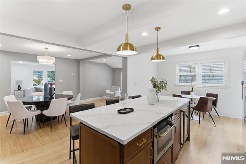 26 Crestmont Road West Orange NJ 07052