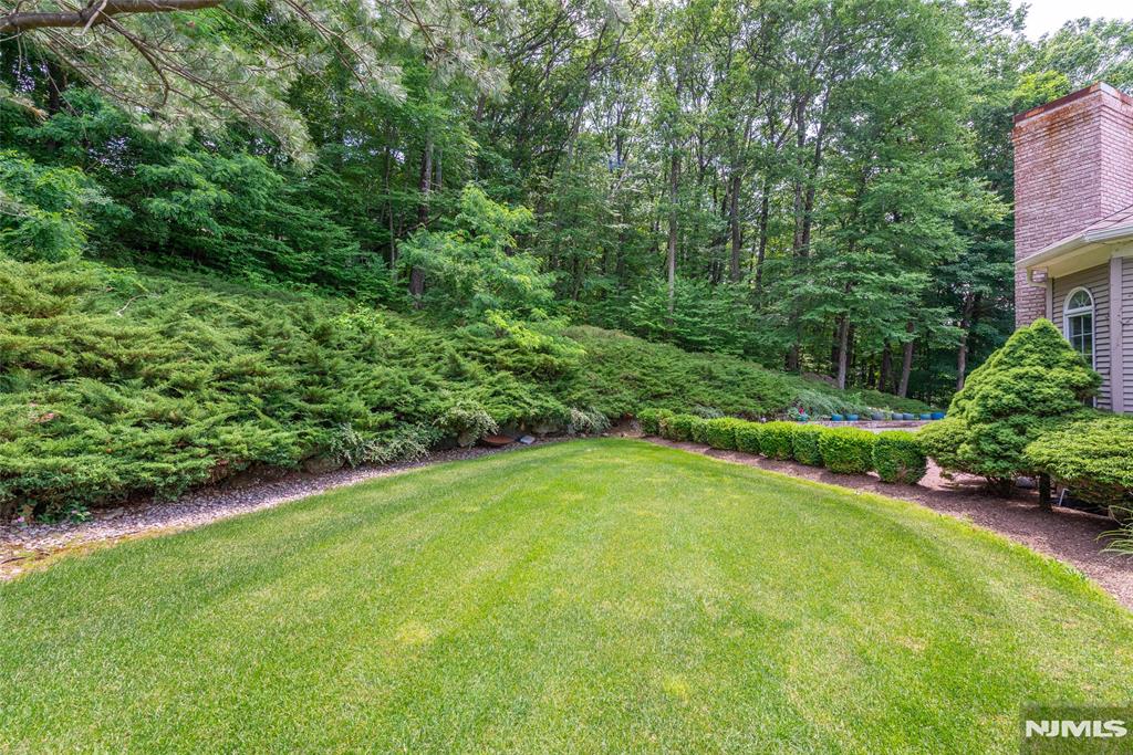 5 Raine Tree Court