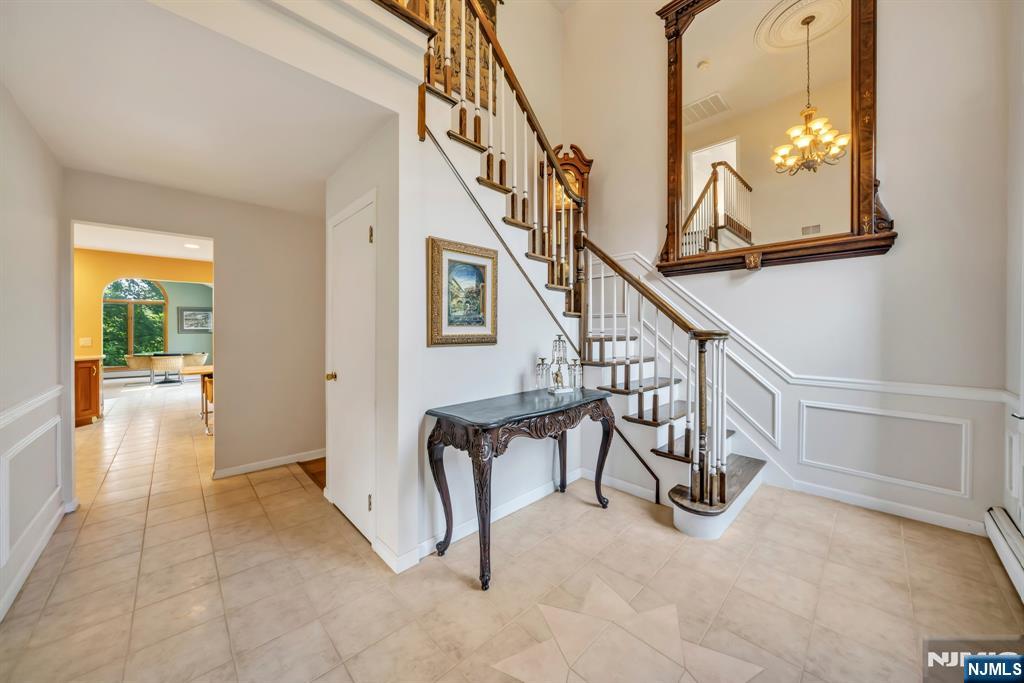 587 High Mountain Road