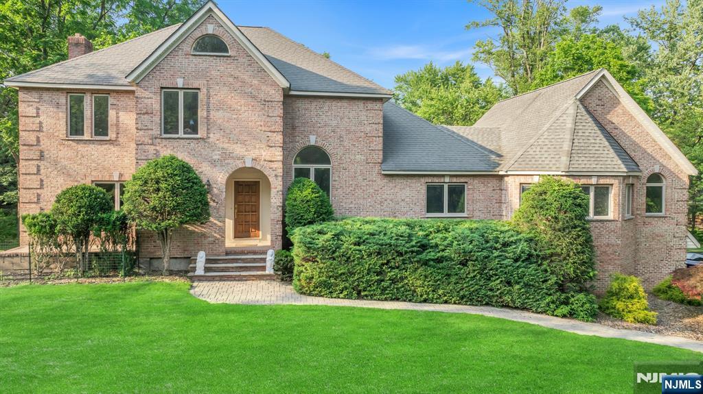 587 High Mountain Road