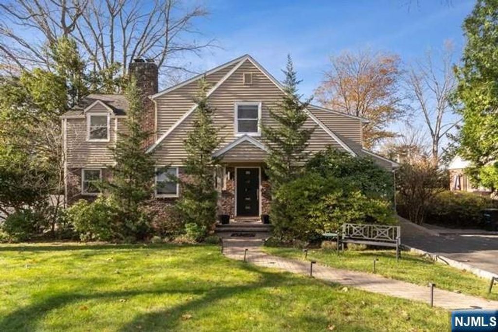 Photo of 269 Engle Street, Tenafly, NJ 07670 (MLS # 26014791)