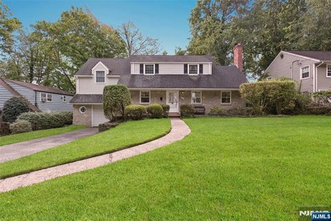 58 Country Club Road Tenafly NJ 07670