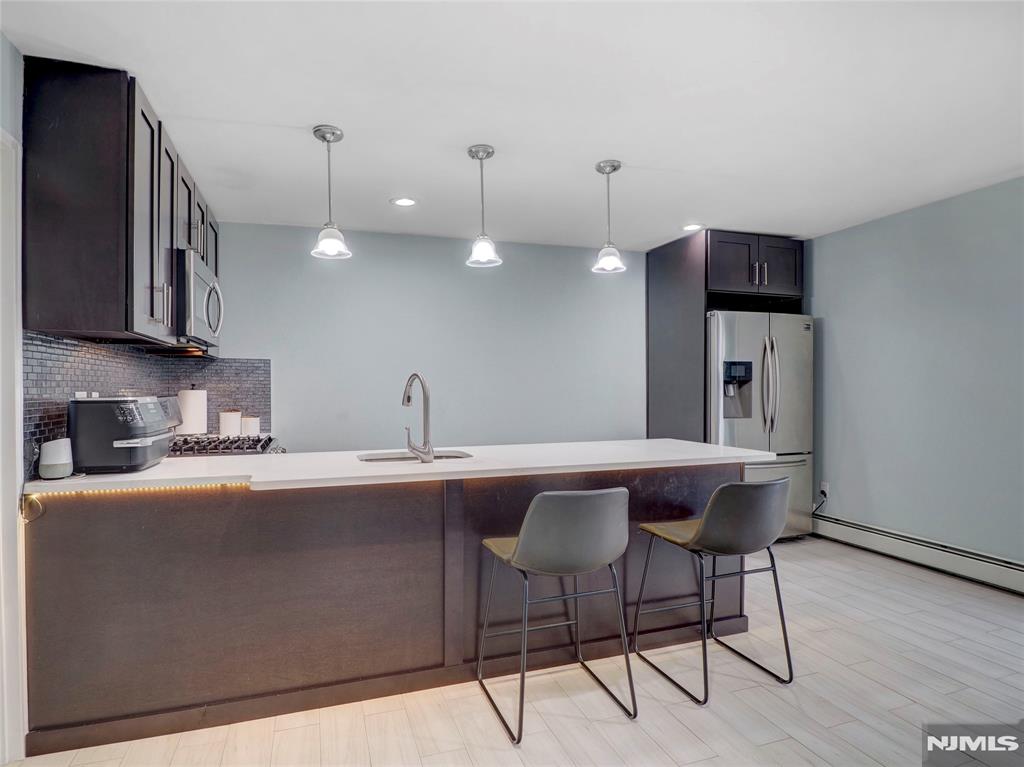 2200 Paterson Plank Road 19