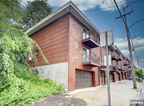 2200 Paterson Plank Road 19 North Bergen NJ 07047