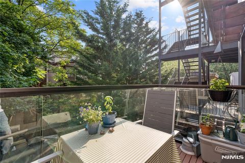 Photo of 227 Montgomery Street #2, Jersey City, NJ 07302 (MLS # 25024792)