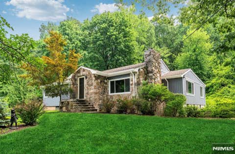 Photo of 603 Lackawanna Avenue, Woodland Park, NJ 07424 (MLS # 26027114)