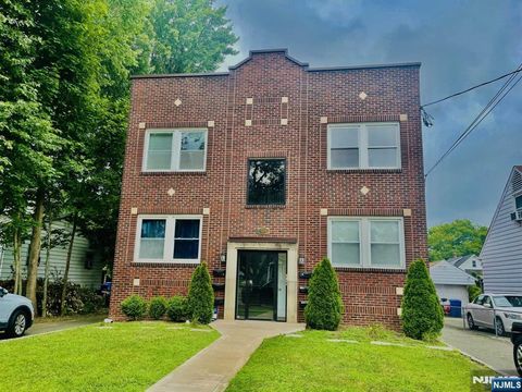 Photo of 229 Orient Way #3, Rutherford, NJ 07070 (MLS # 25042299)