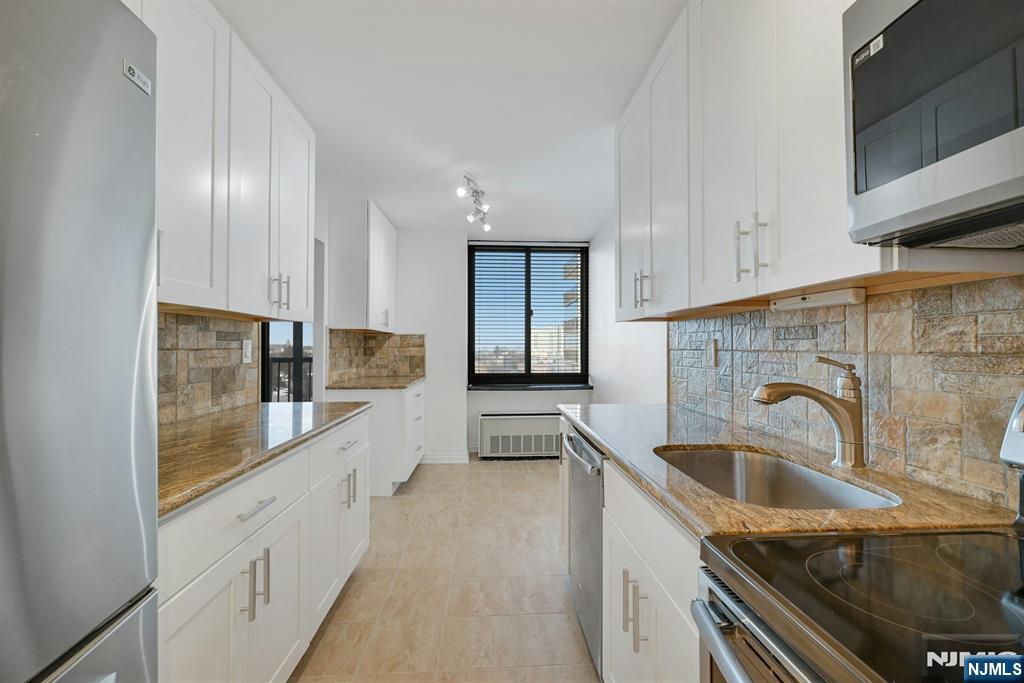 300 Winston Drive 919