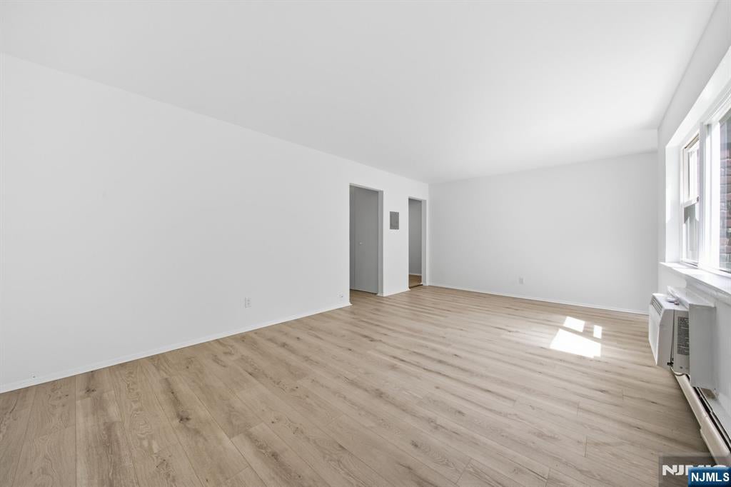 125 Regency Park 125