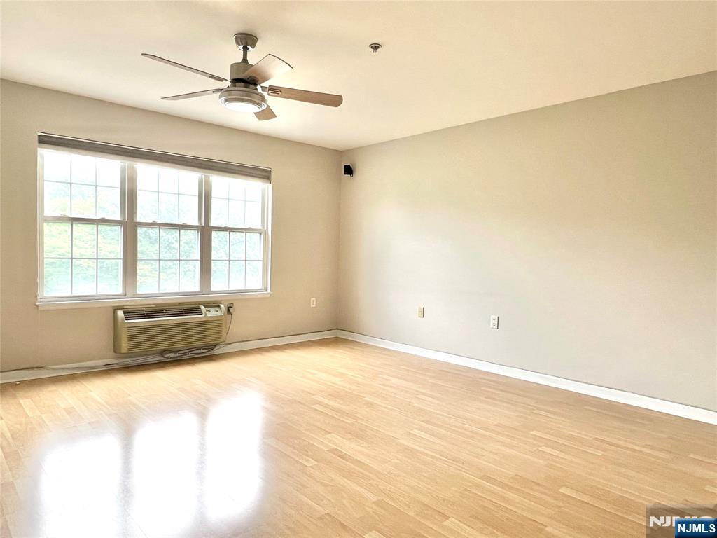 547 Gorge Road 4B