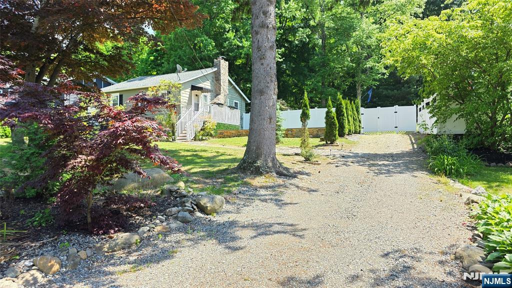 37 Grandview Avenue