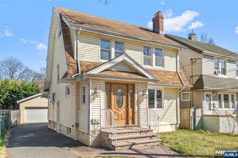 Photo of 841 Ester Ave #2, Teaneck, NJ 07666 (MLS # 26011668)