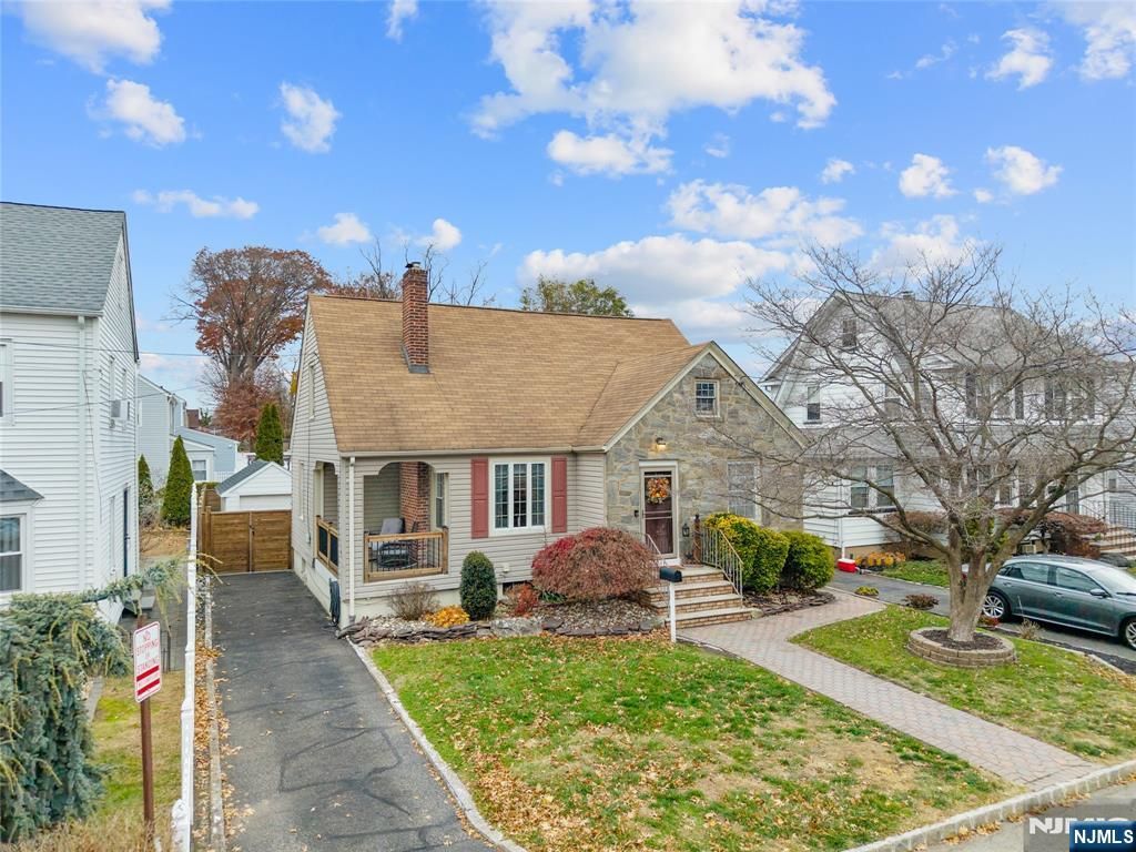 Photo of 104 Continental Avenue, Belleville, NJ 07109 (MLS # 25041649)