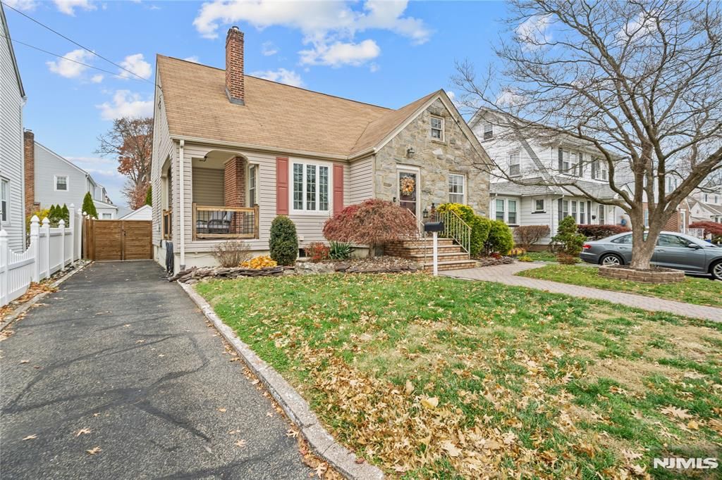 Photo of 104 Continental Avenue, Belleville, NJ 07109 (MLS # 25041649)