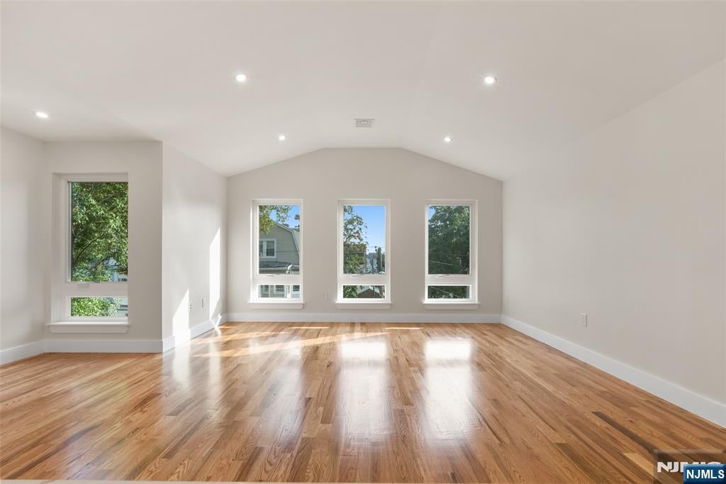57 Eckert Avenue