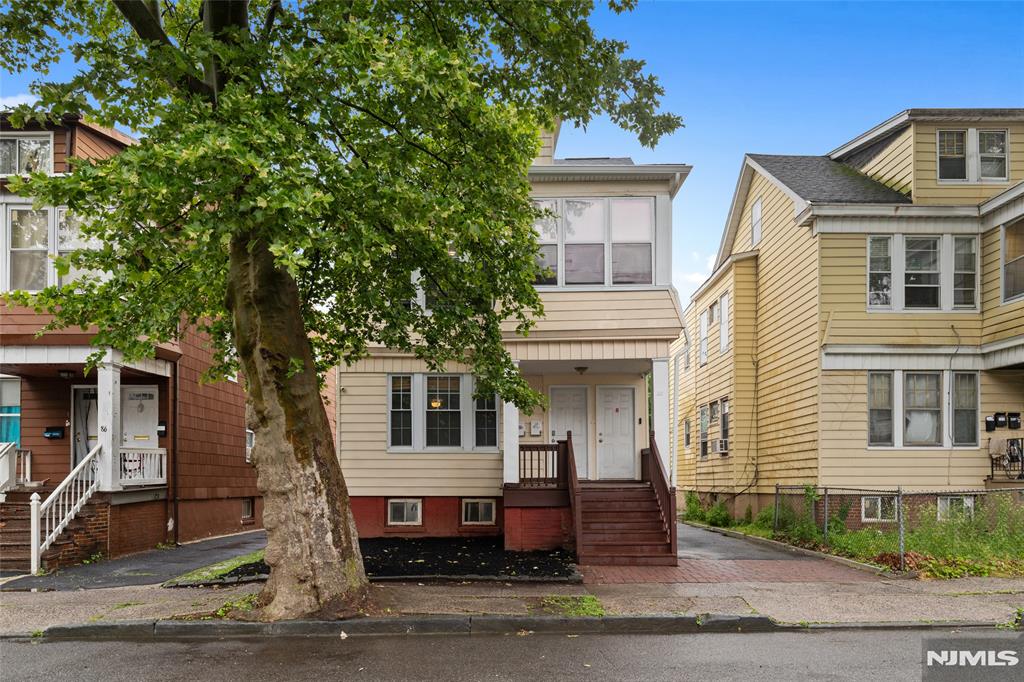88 S 16th Street