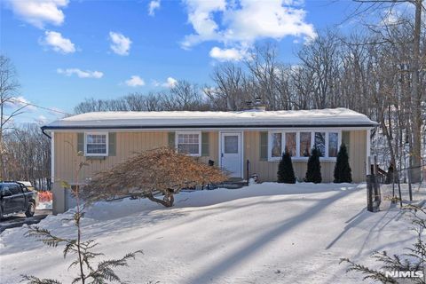 11 Glenn Fredon NJ 07860