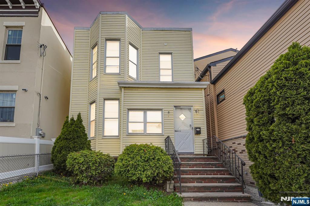 Property for Sale at 1527 38th Street, North Bergen, New Jersey - Bedrooms: 3 
Bathrooms: 2 
Rooms: 6  - $589,000