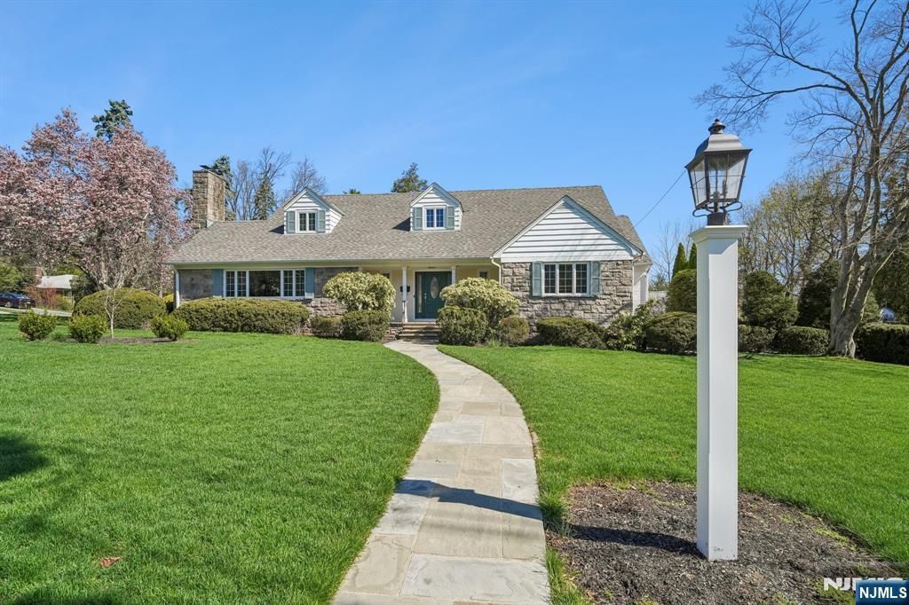 Photo of 5 Witherspoon Road, Clifton, NJ 07013 (MLS # 26011701)