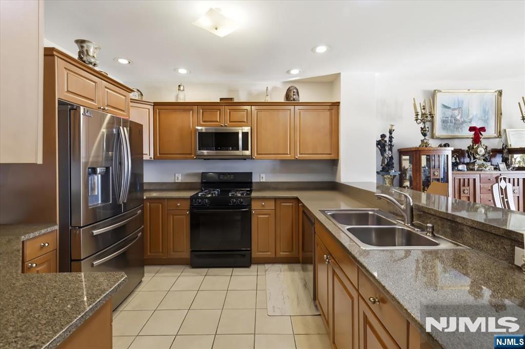 214 The Promenade 214