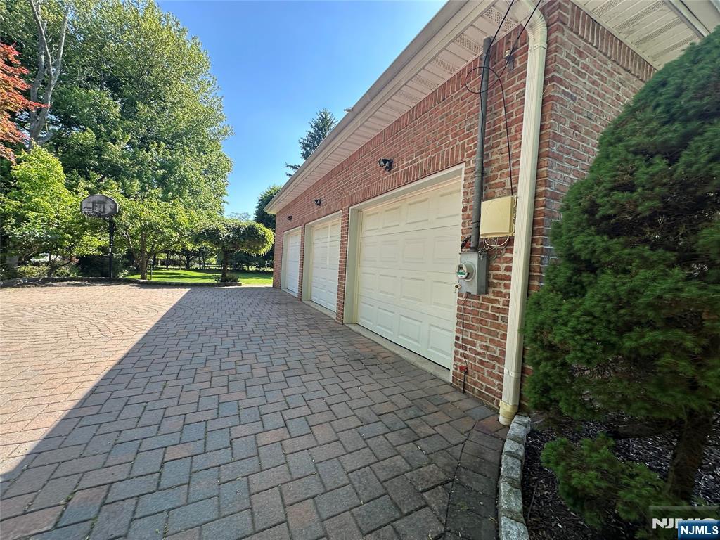 604 Grandview Terrace