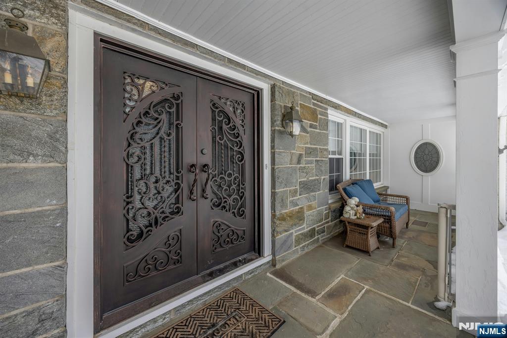 88 Chestnut Ridge Road