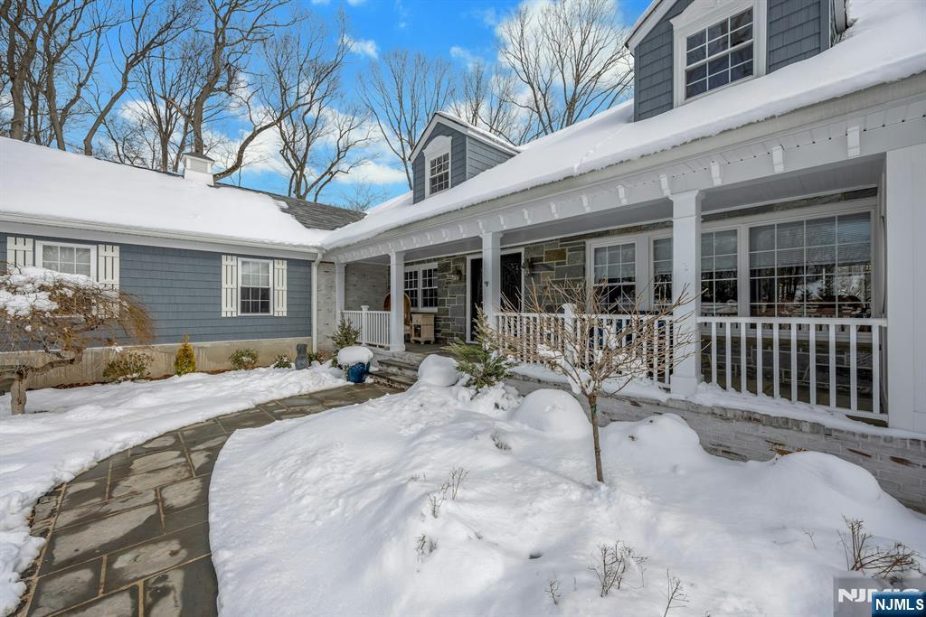 88 Chestnut Ridge Road