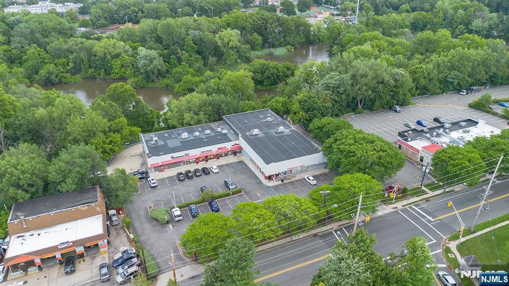 518-532 Kinderkamack Road