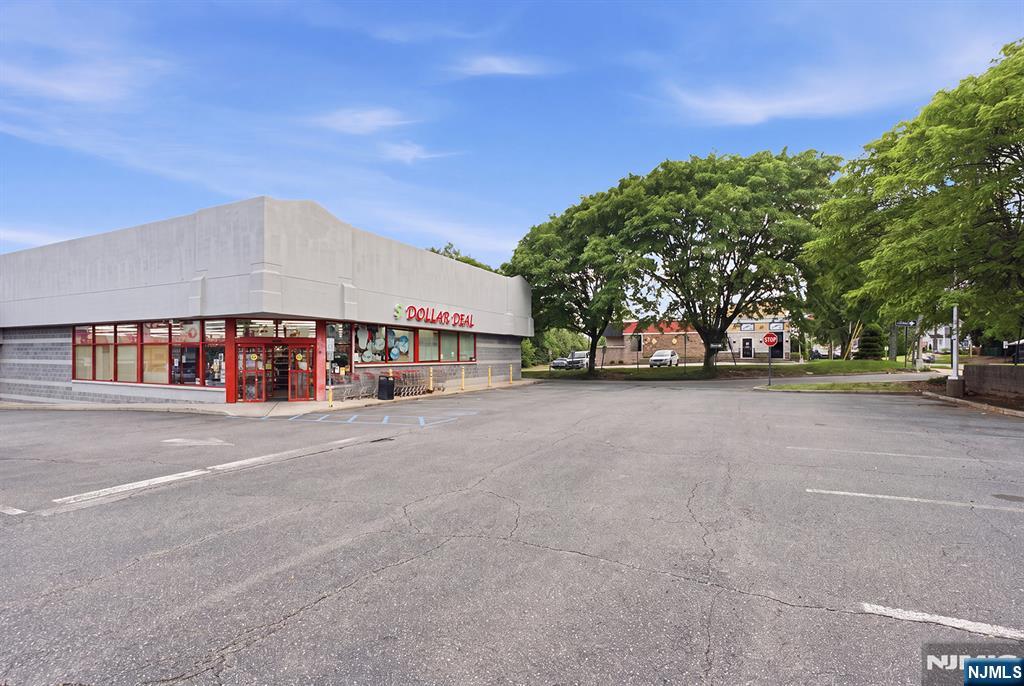 518-532 Kinderkamack Road