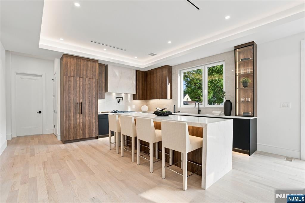 Homes for Sale in Northern NJ | ThisIsRiverEdge.com 244 Washington Place