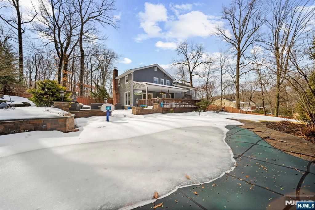 Photo of 564 Whitenack Road, River Vale, NJ 07675 (MLS # 26007094)